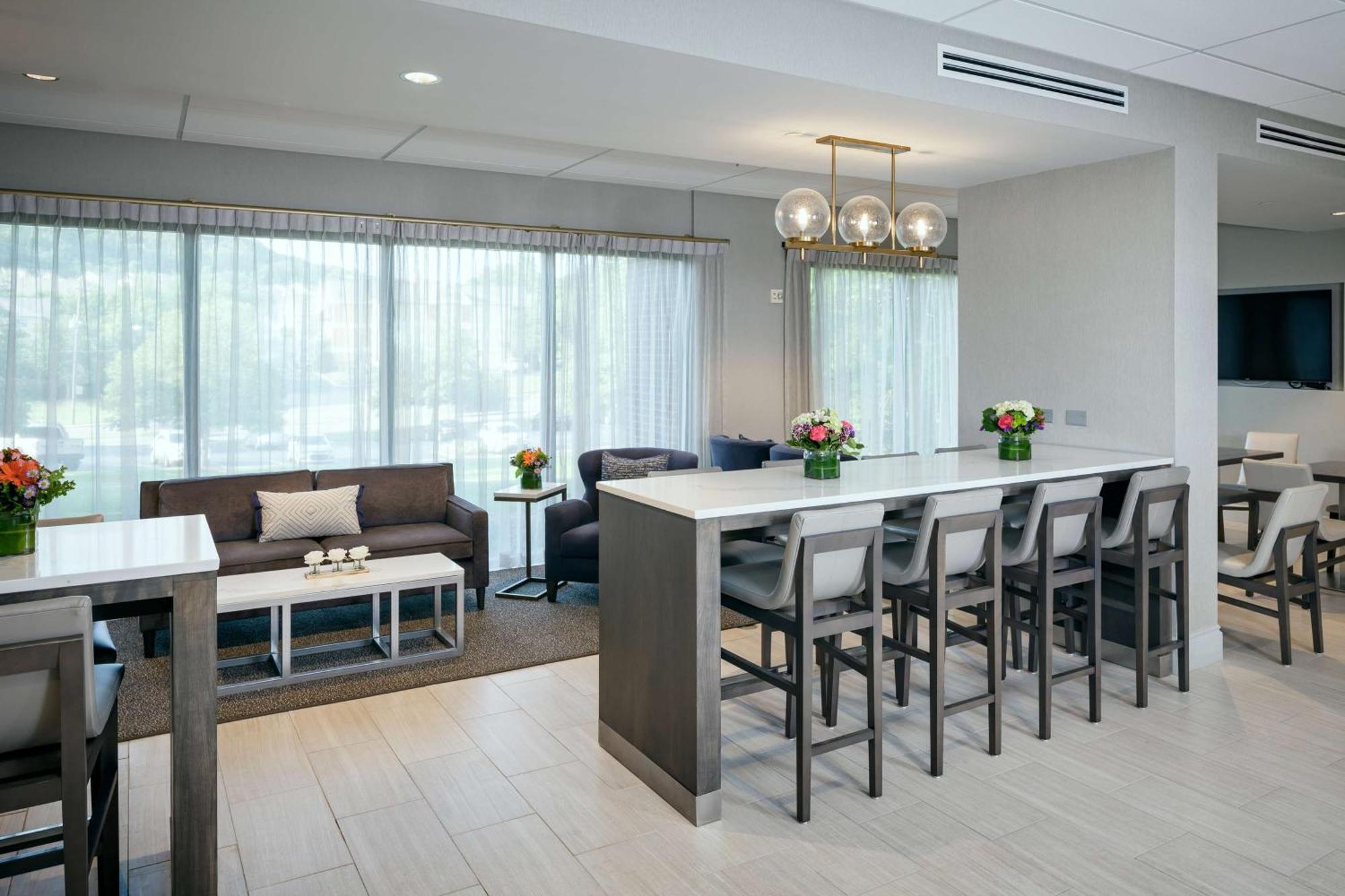 Hilton Hotel Brentwood