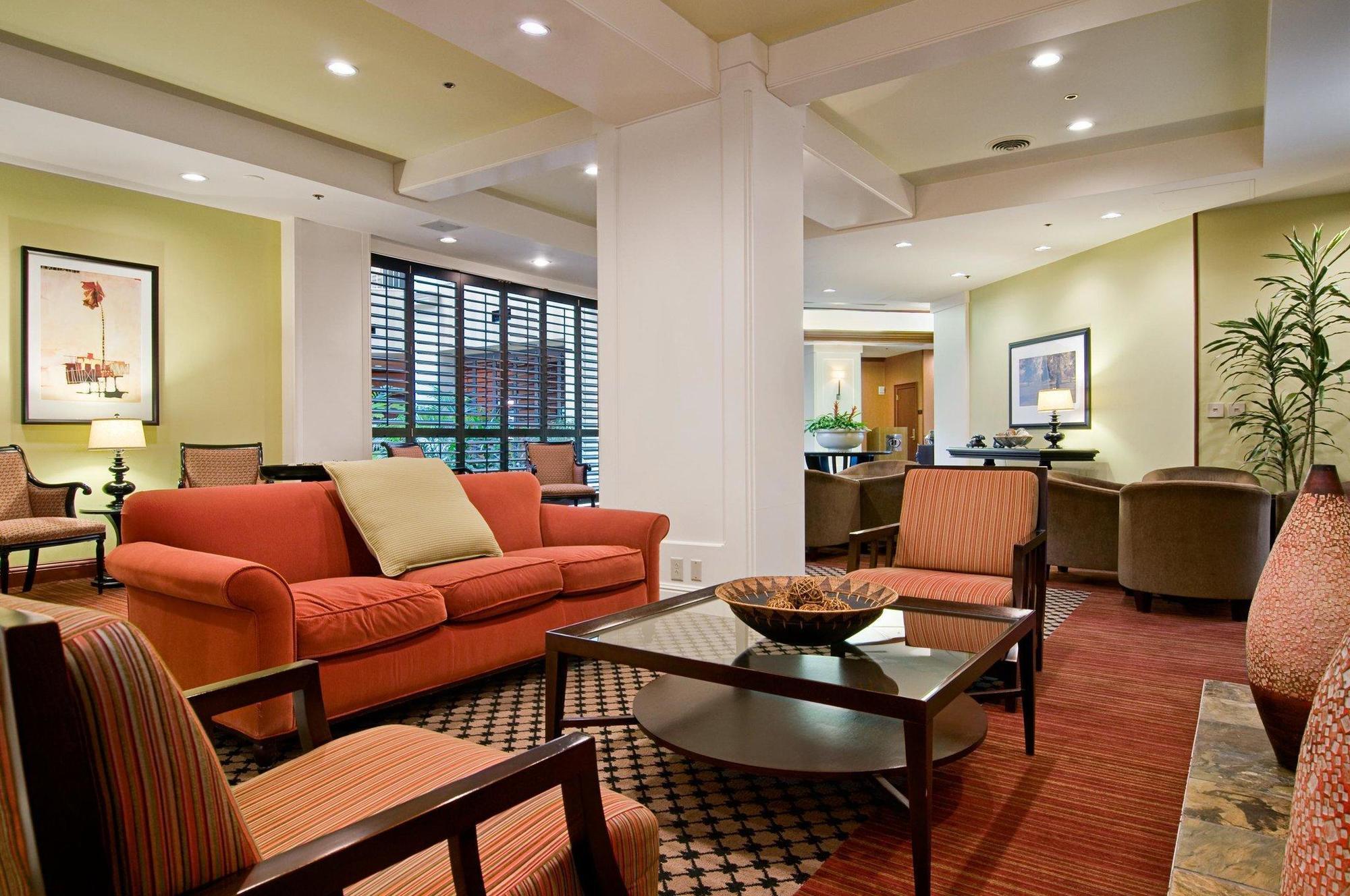 Hilton Hotel 4*