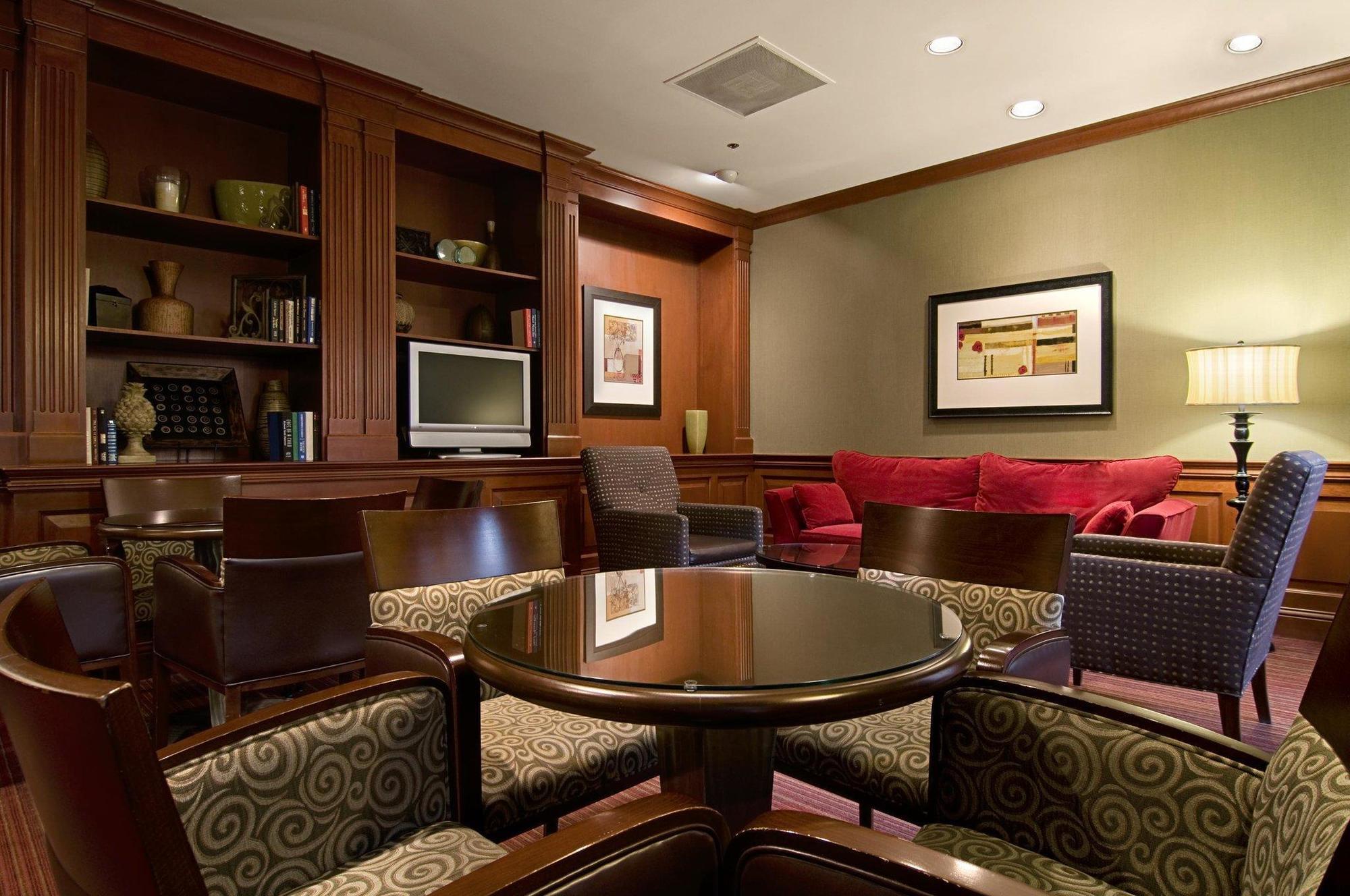 Hilton Hotel Brentwood